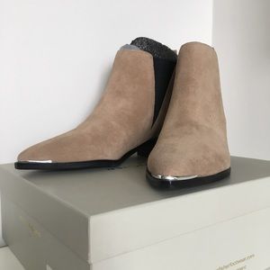 Marc Fisher 6.5 Suede Chelsea Boot